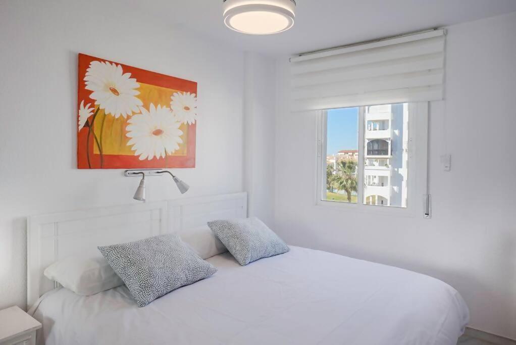 Piscina Y Playa En Laguna Torrox Apartment *